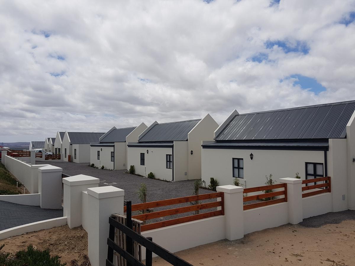 Three Feathers Cottages Langebaan Exterior photo